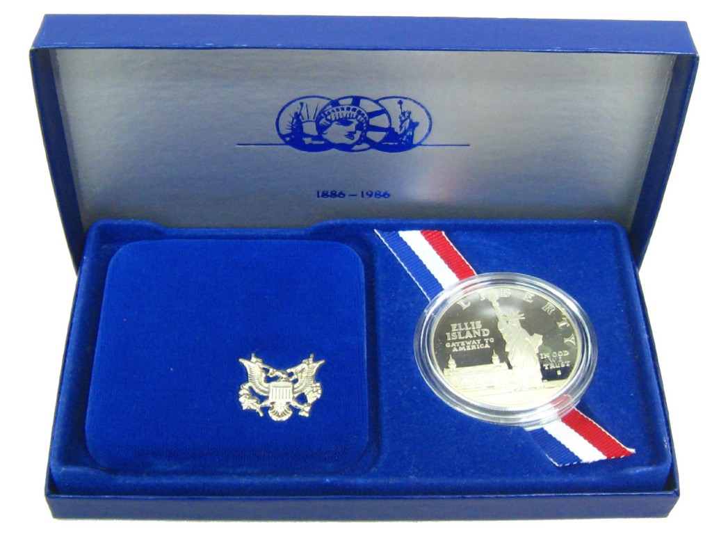 1986年 アメリカ リバティコイン 自由の女神 1ドル銀貨 記念コイン 